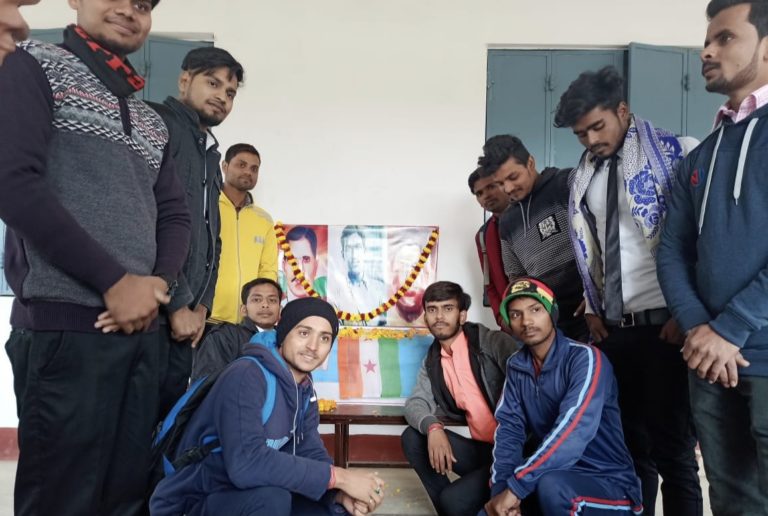 एनएसयूआई संगठन ने शहीदों को किया याद..