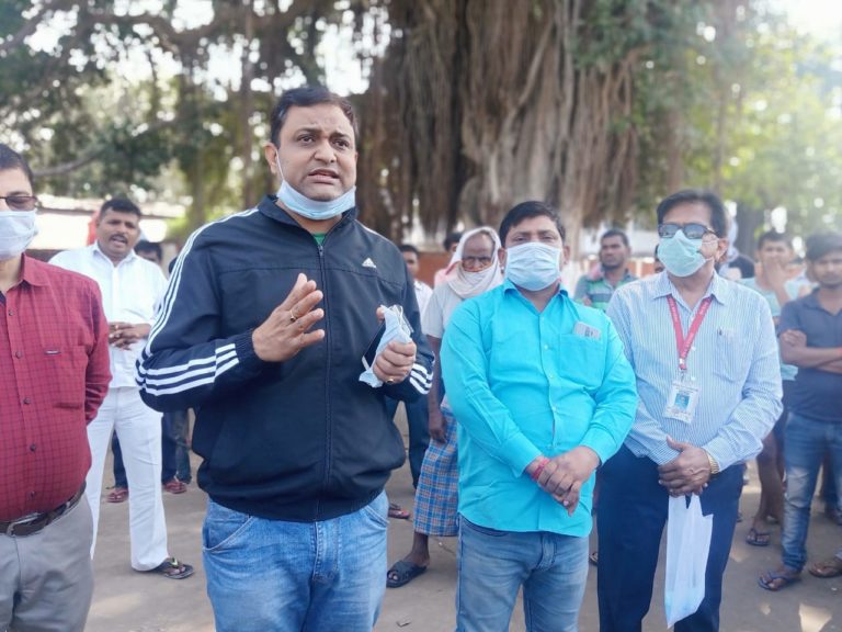 रेड क्रॉस टीम ने जेल के बंदियों के बीच फैलाई जागरूकता