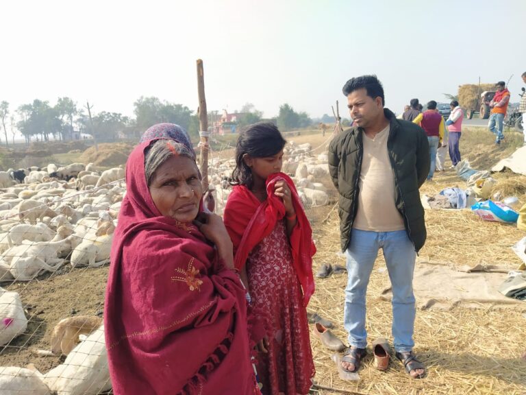 विधायक ने गडे़रियों को सुरक्षा मुहैया कराने का दिया निर्देश…