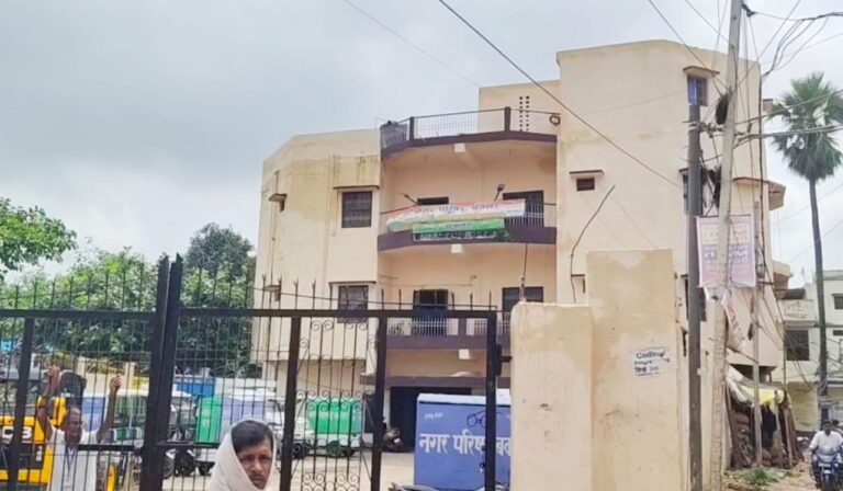 उम्मीदवारों की चिंता दूर, आवंटित सिंबल पर ही होंगे नगर परिषद के चुनाव