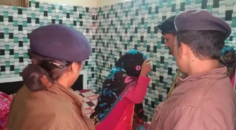 बक्सर के कई होटलो में चल रहा था सेक्स रैकेट, पुलिस ने मारा छापा.