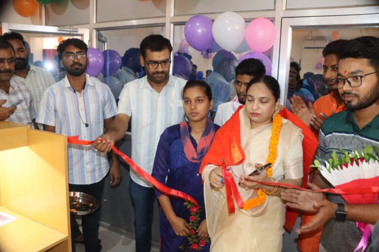 बक्सर में खुला तमाम सुविधाओं से लैस यूनिक लाइब्रेरी