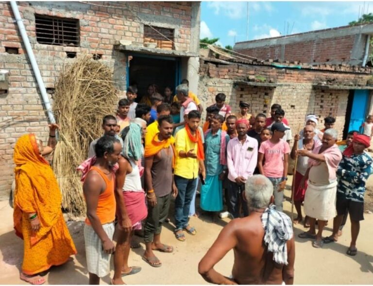 55 वर्षीय व्यक्ति की कुदाल से मारकर हत्या