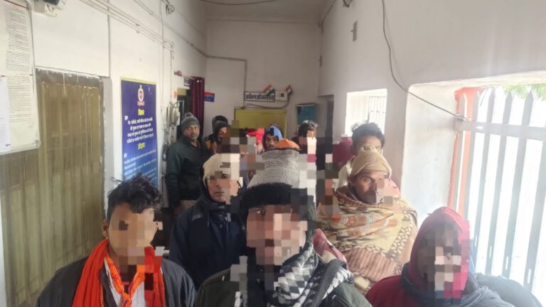 बिना टिकट यात्रा ना करे, बक्सर आरपीएफ ने की लोगो से अपील