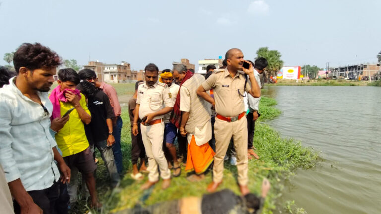 तालाब से युवक का शव मिला, इलाके में सनसनी