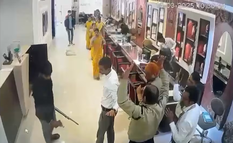 सबसे बड़े स्वर्ण लूटकांड पर बड़ा खुलासा