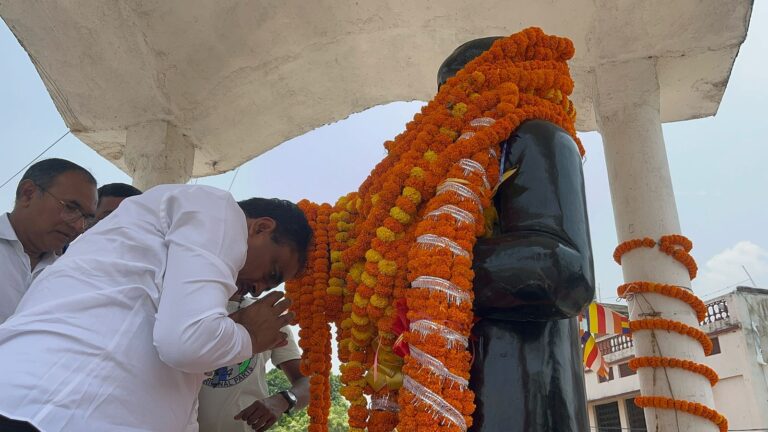 अंबेडकर जयंती पर बसपा ने निकाली शोभायात्रा