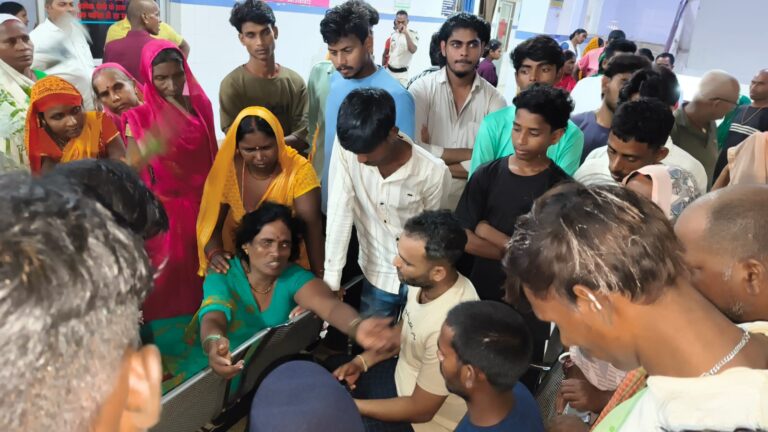 सदर अस्पताल में प्रसूता की मौत, डॉक्टरों पर लापरवाही का आरोप