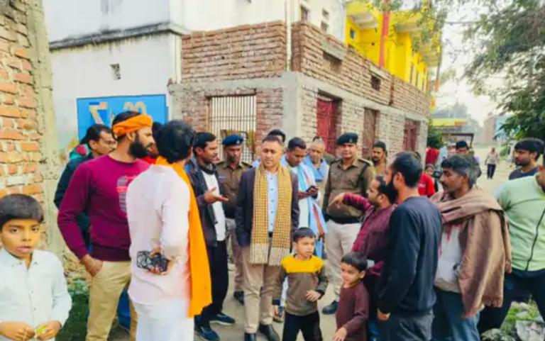 विधायक ने गांवों का दौरा कर सड़क हादसा पीड़ितों से की मुलाकात