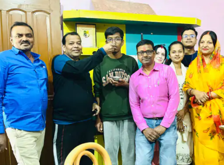 17 वर्षीय लकी राज JEE मेन में जिला टॉपर