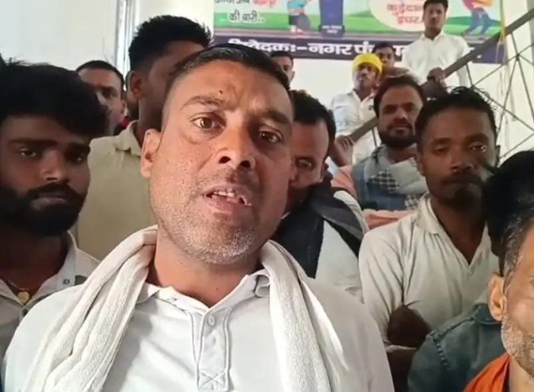 सीमेंट फैक्ट्री में मजदूरों के शोषण का आरोप