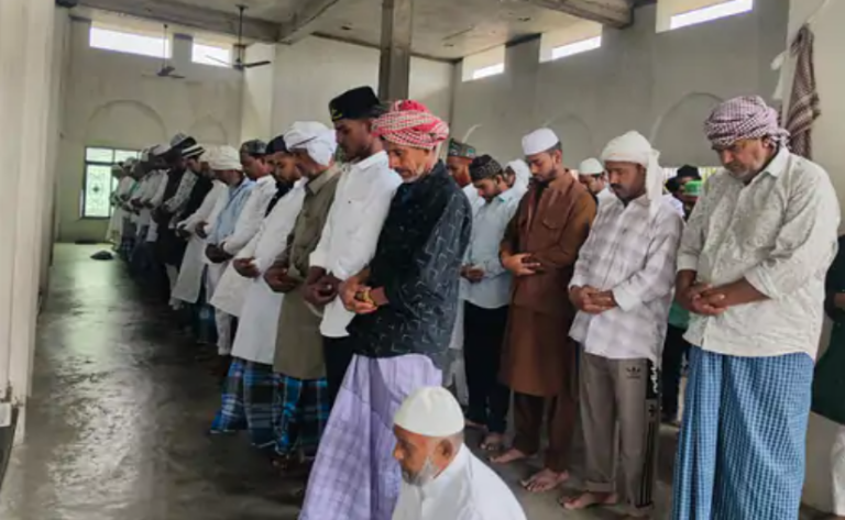 उत्साह और सद्भाव के साथ मनाई गई ईद