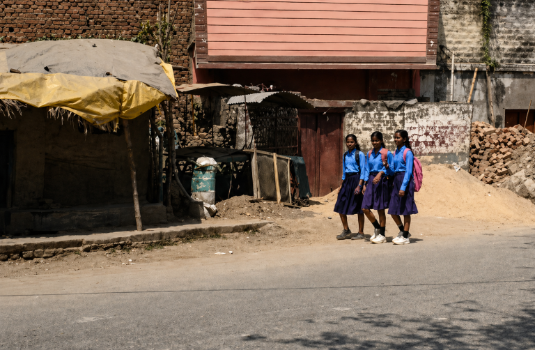 चिलचिलाती गर्मी की वजह से 8वीं तक स्कूल-कोचिंग बंद