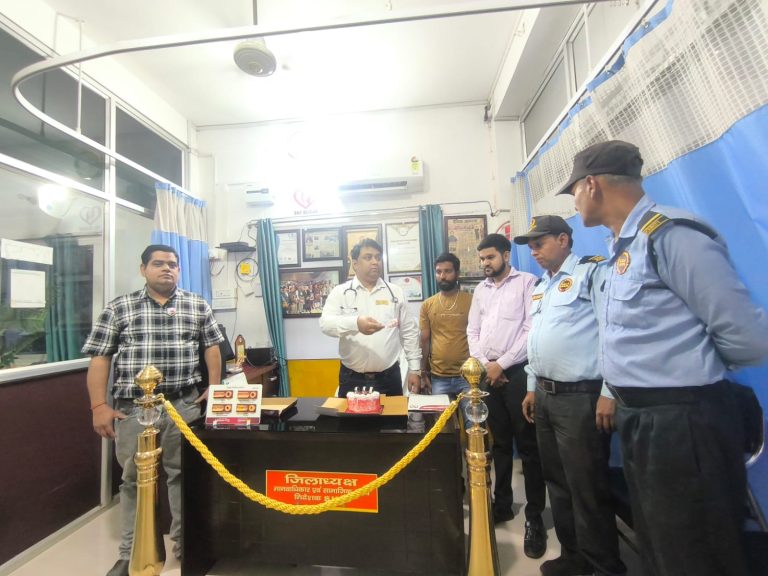 विश्व स्वास्थ्य दिवस पर मुफ्त चिकित्सा शिविर और वैक्सीनेशन