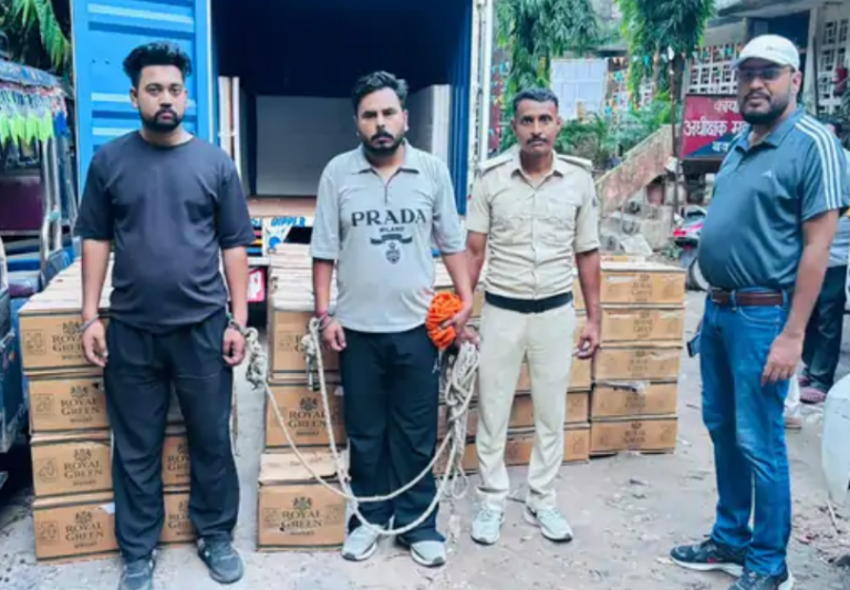 डाक पार्सल वाहन की आड़ में शराब तस्करी नाकाम