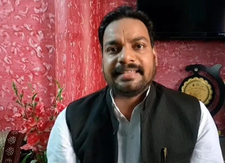 ‘आशीर्वाद का दिया’ कार्यक्रम के लिए राज्य सरकार निशाने पर