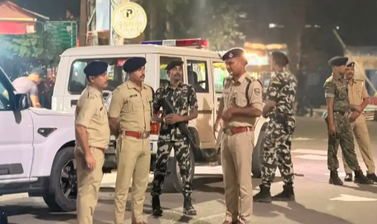 दो गुटों के बीच विवाद में चली गोलियां
