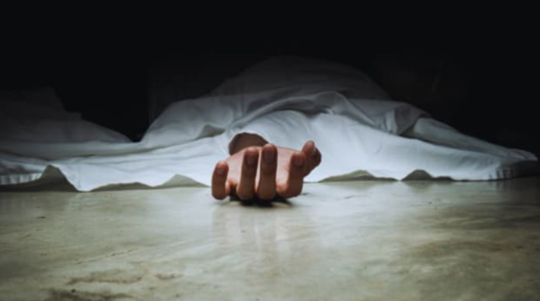 संदिग्ध हालत में किशोरी की मौत